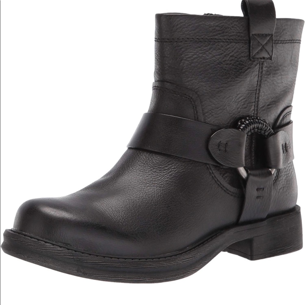 Zodiac black size 7 ankle boots 🥾
